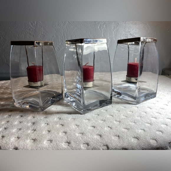 Three Clear Square - Picture 5 of 14